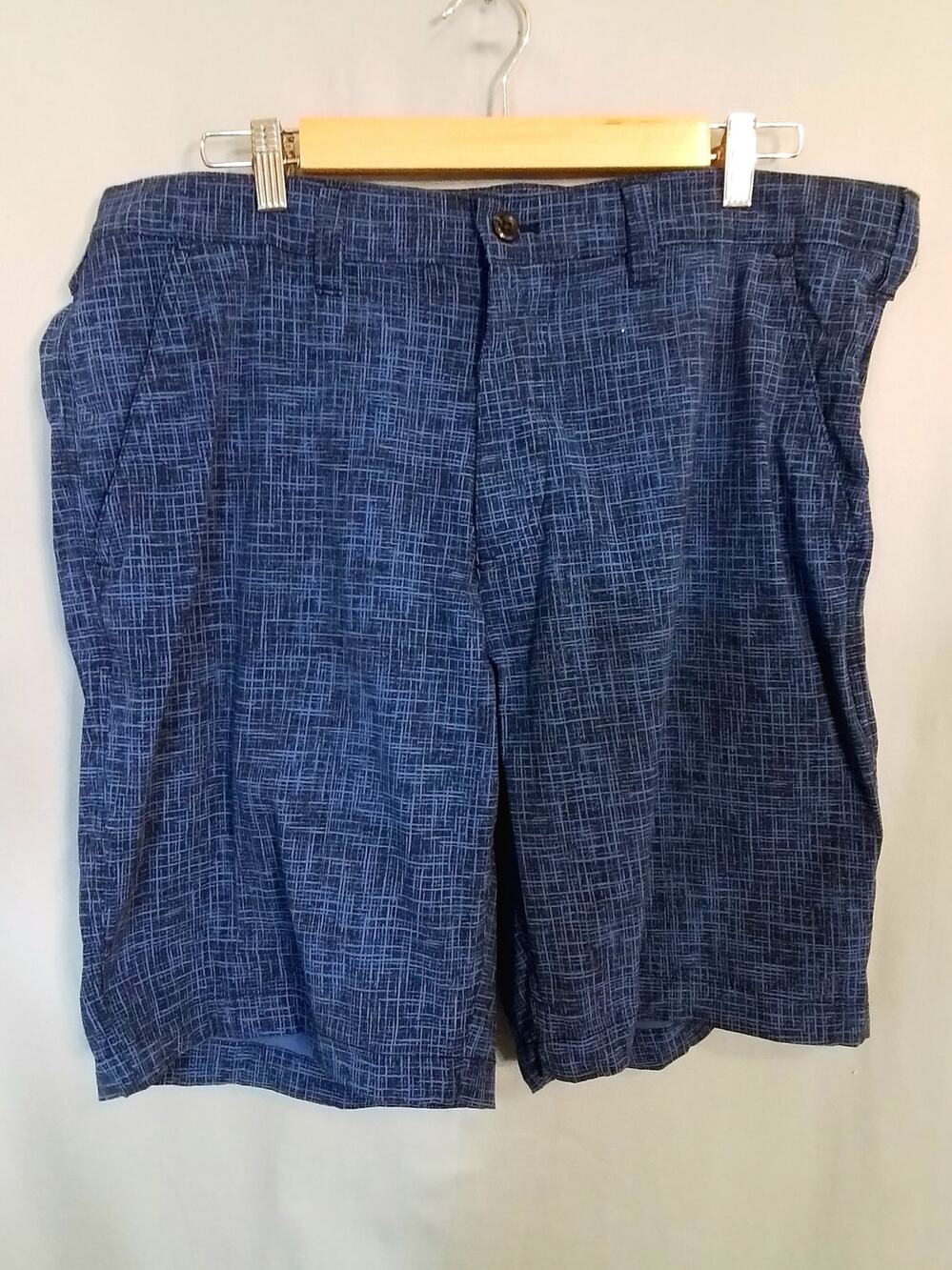 Eddie Bauer men's blue shorts